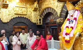 Raveena Tandon seeks blessings at Sai Baba temple in Shirdi