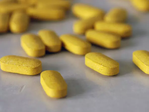Excessive Intake of Vitamin B Complex Supplements Can Lead to These Harmful Effects; These Problems May Appear on the Body Excessive Intake of Vitamin B Complex Supplements Can Lead to These Harmful Effects; These Problems May Appear on the Body