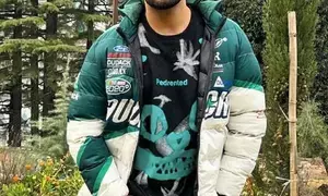 ‘Jamai No. 1’ actor Abhishek Malik enjoys relishing Gajar Ka Halwa during Winter