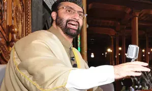 Kashmiri religious leader Mirwaiz Umar Farooq to brief JPC on Waqf Bill