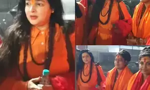 Mamta Kulkarni strikes poses with her sanyasi friends