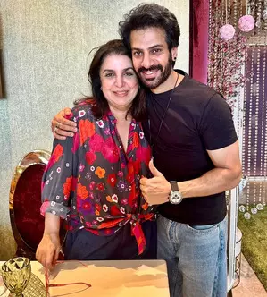 Farah khan cooks with Big Boss 18 winner Karanveer Mehra Farah khan cooks with Big Boss 18 winner Karanveer Mehra