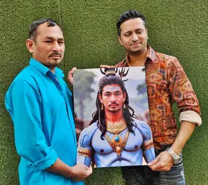 Saif Ali Khan stabbing: Auto-rickshaw driver given a special gift for his effort Saif Ali Khan stabbing: Auto-rickshaw driver given a special gift for his effort