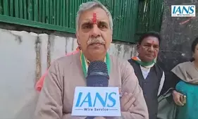 Delhi polls: Sandeep Dikshit says he is clean but Kejriwal isn’t