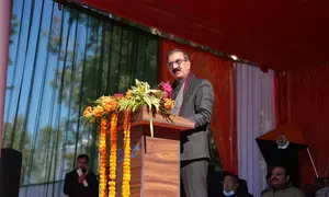 Himachal CM opens Bir paragliding centre