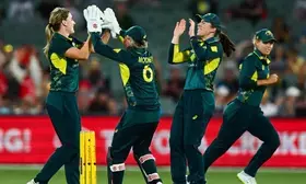 Mooney, Wareham’s onslaught fuel Australia’s whiteball washout of England in Ashes