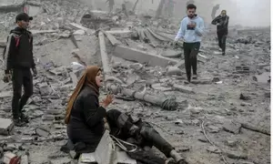 Palestinian youth killed as Gazans try to return home