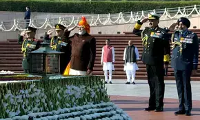 PM Modi pays tribute to fallen heroes on Republic Day at National War Memorial