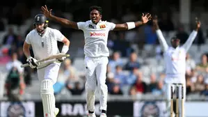 Vishwa Fernando joins Warwickshire for County Championship 2025