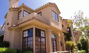 62 pc HNIs and UHNIs plan to buy luxury properties in India in next 12-24 months