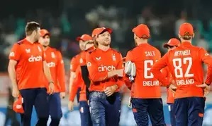 3rd T20I: England bowlers shine in commanding 26-run win as visitors stay alive in series
