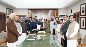 Punjab BJP leaders meet Governor, seek probe into Ambedkars statue vandalism