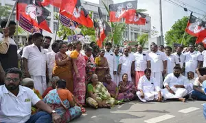 Puducherry AIADMK stages protest, demands release of fishermen arrested by Sri Lankan Navy