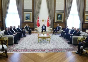 Turkish president meets Hamas delegation following Gaza ceasefire Turkish president meets Hamas delegation following Gaza ceasefire