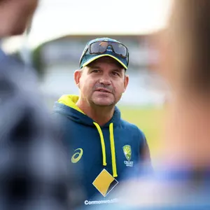 Matthew Mott keeps coaching options open amid England Womens struggles in Australia Matthew Mott keeps coaching options open amid England Womens struggles in Australia