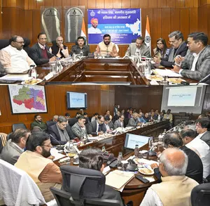 Haryana CM holds pre-budget consultations with textile representatives Haryana CM holds pre-budget consultations with textile representatives