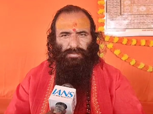 Spiritual leader backs PM Modi’s pitch for a healthy lifestyle