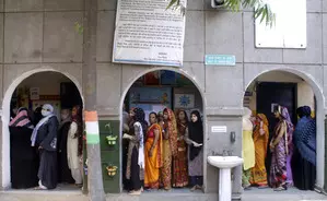 SC grants 3 more weeks to ECI to explain rationale behind increasing number of electors per polling station SC grants 3 more weeks to ECI to explain rationale behind increasing number of electors per polling station