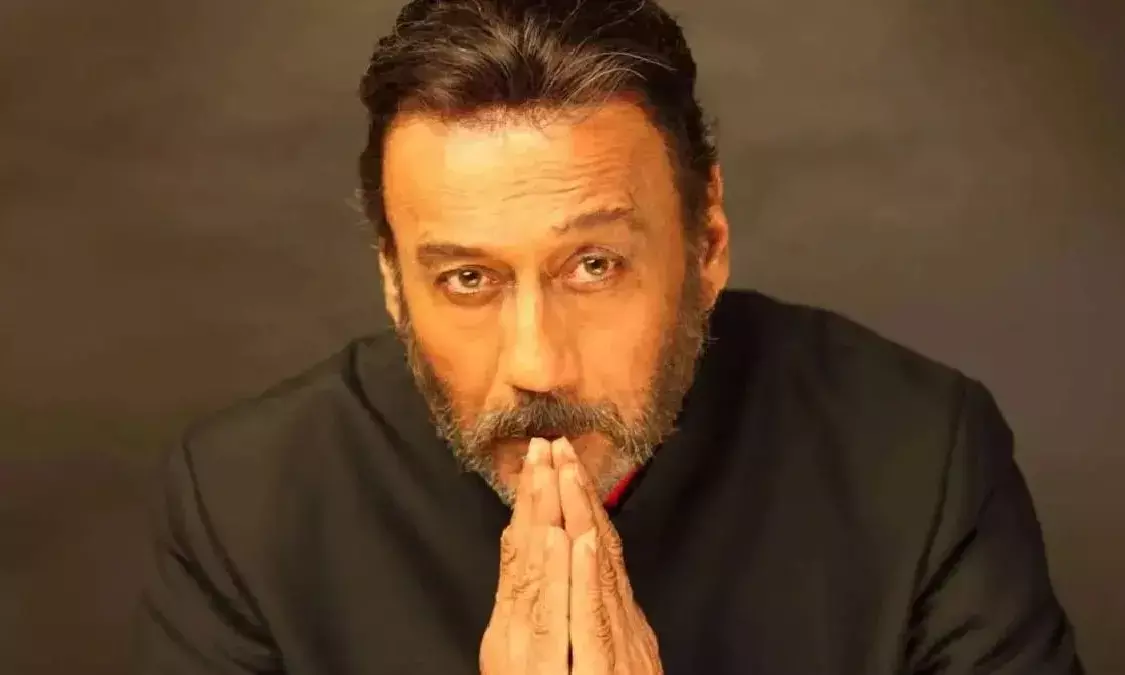 From Mumbais chawl to Bollywoods hero; a bus stand meeting changed Jackie Shroffs life From Mumbais chawl to Bollywoods hero; a bus stand meeting changed Jackie Shroffs life