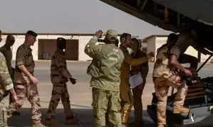 French troops formally pull out of Chad