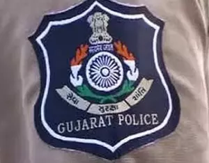 Gujarat Police busts illegal liquor trade, seizes 597 boxes of foreign liquor