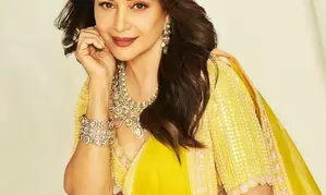 Madhuri Dixit opts for a gorgeous yellow lehenga this Basant Panchami Madhuri Dixit opts for a gorgeous yellow lehenga this Basant Panchami