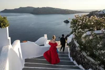 Schools close, precautions taken as earthquakes shake Greeces Santorini