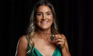 Annabel Sutherland and Travis Head win top honours at Australian Cricket Awards
