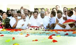 AIADMK General Secretary Palaniswami pays tribute to former TN CM Annadurai