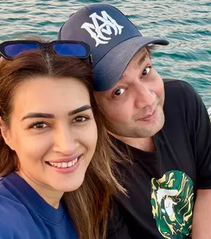 Kriti Sanons special birthday wish for Varun Sharma: May this year be the best one so far