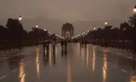 Light rainfall graces Delhi-NCR, brings down temperature, improves AQI