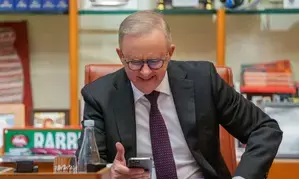 Australian PM commits funding boost for public hospitals