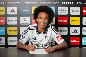 Fulham re-sign Willian as free agent