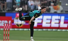 Melbourne Stars sign Mitchell Swepson on three-year deal