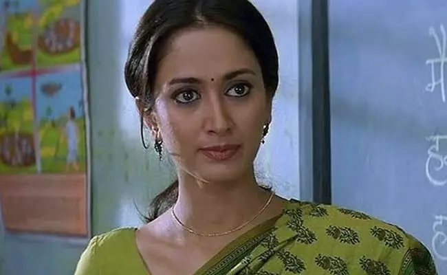 Made her debut with Shah Rukh Khan, gained fame instantly, but suddenly quit Bollywood – Who is this actress? Made her debut with Shah Rukh Khan, gained fame instantly, but suddenly quit Bollywood – Who is this actress?
