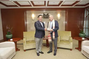Assam CM meets Singapore’s Foreign Affairs Minister, hold discussion on having deeper ties