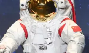 China reveals names of moon-landing spacesuit, manned lunar rover