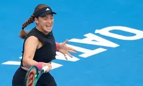 Qatar Open: Ostapenko powers past Paolini in Doha for 12th Top 5 win