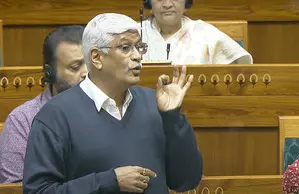 3,698 monuments under ASI care; 21 MoUs under PPP focused on better facilities at sites 3,698 monuments under ASI care; 21 MoUs under PPP focused on better facilities at sites