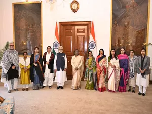 Trinamool MPs meets President Murmu seeking quick approval of Aparajita Bill