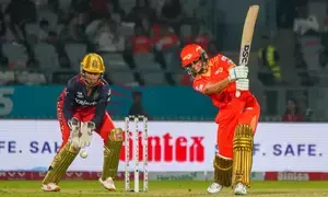 WPL 2025: Captain Garnder’s blitz helps Gujarat Giants set RCB daunting target in opener
