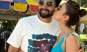 Rakul plants sweet peck on her forever Valentine Jackky Bhagnanis cheek Rakul plants sweet peck on her forever Valentine Jackky Bhagnanis cheek