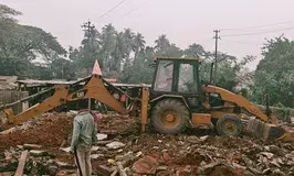 Railways carries out eviction drive to remove encroachments