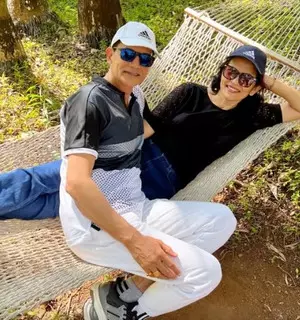 Manushi Chhillar wishes Happy anniversary to the best parents