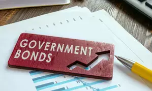 Govt bonds worth Rs 34,000 crore coming up for sale on Friday Govt bonds worth Rs 34,000 crore coming up for sale on Friday