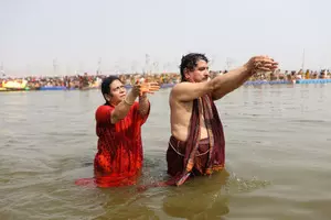 Pralhad Josh takes holy dip at Triveni Sangam in Prayagraj Pralhad Josh takes holy dip at Triveni Sangam in Prayagraj