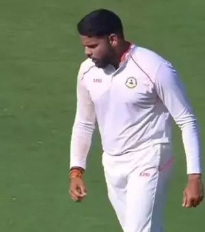 Ranji Trophy: Parth Rekhade’s magical over puts Mumbai on the backfoot