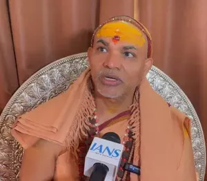 Shankaracharya supports Mamatas Mrityu Kumbh remark, says organisers must be held accountable for deaths