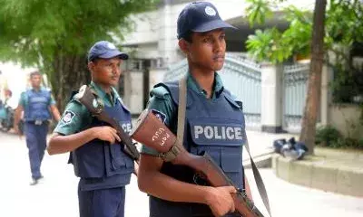 Student unrest escalates in Bangladesh, over 100 injured