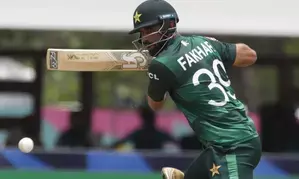 Champions Trophy: Injury scare for Pakistan as Fakhar Zaman walk off the field against NZ in first over